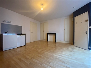 appartement à la location -   25000  BESANCON, surface 32 m2 location appartement - APR707483